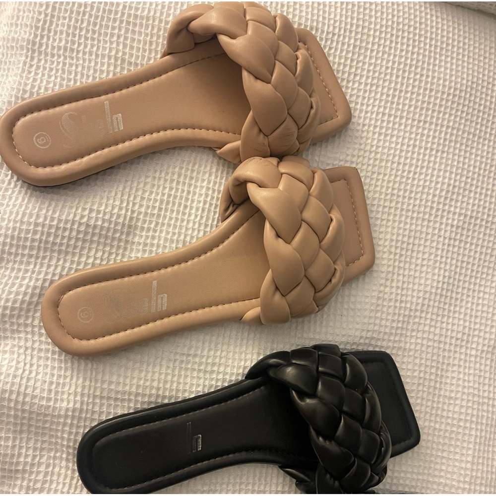 2 pairs of Sandals Size 6